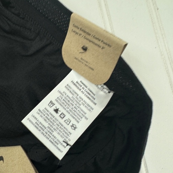 NEW Nike Men's Running Shorts XXL Standard Fit 2" Length Black - Picture 9 of 11